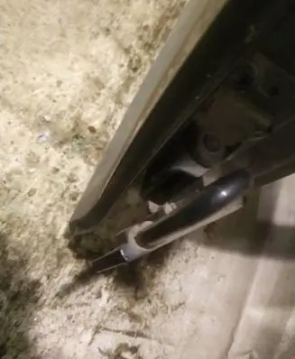 Seat Altea Rear door lower hinge 