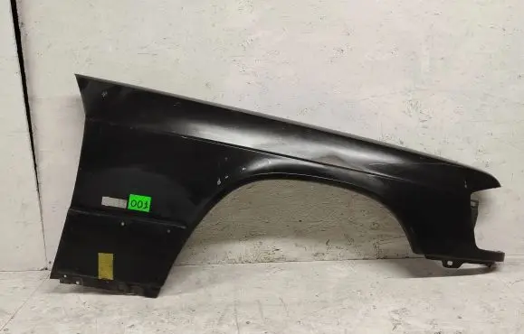 Mercedes-Benz 190 W201 Fender