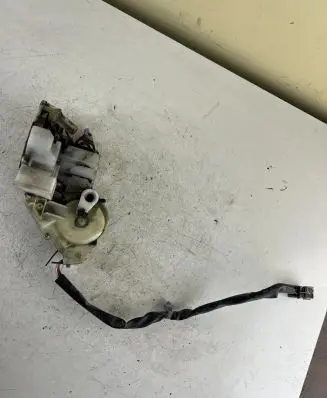 Honda Civic Front door lock 020305