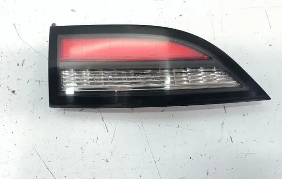 Opel Ampera Tailgate rear/tail lights 23170361