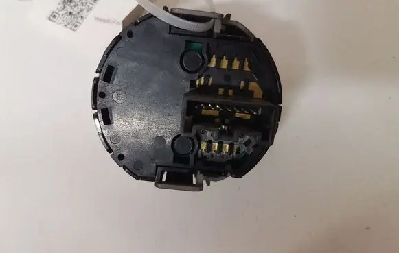 Nissan X-Trail T30 Differential lock switch