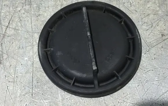 Headlight/headlamp dust cover