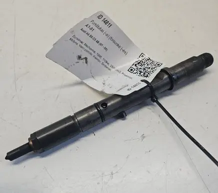 Audi A6 S6 C5 4B Fuel injector 059130201A