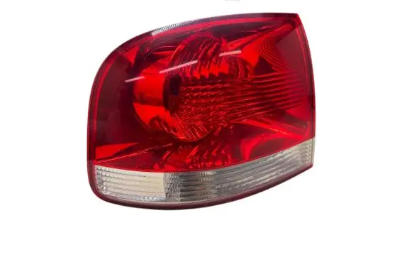 Volkswagen Touareg I Rear/tail lights 7L6945095K