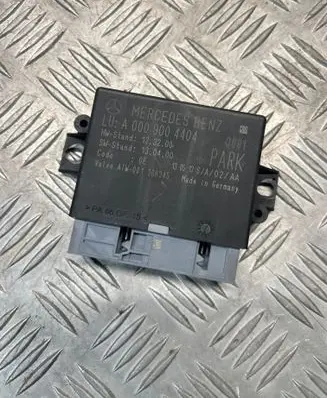 Mercedes-Benz E W212 Parking PDC control unit/module A0009004404
