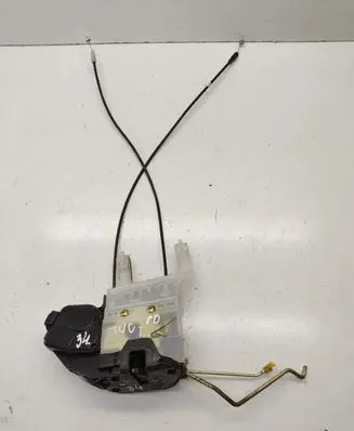 Hyundai Tucson JM Front door lock