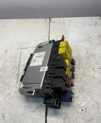 Mercedes-Benz S W220 Fuse module A0325458232 05045116