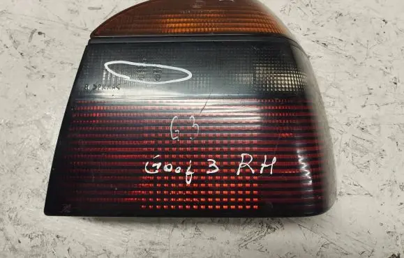 Volkswagen Golf III Rear/tail lights 1H6945112