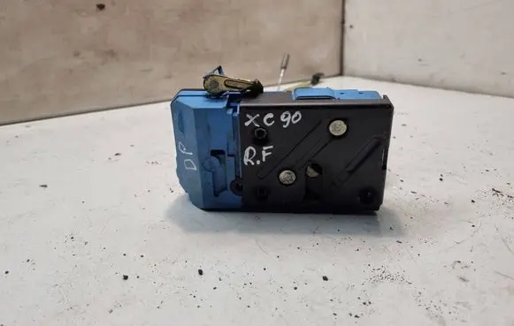 Volvo XC90 Front door lock 8650546