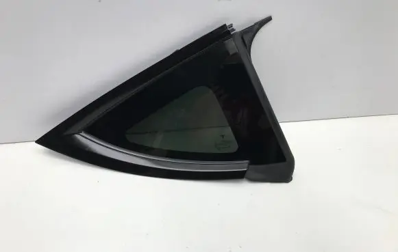 Tesla Model Y Rear side window 160080900C
