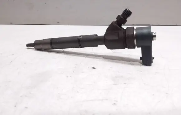 KIA Ceed Fuel injector 338002A900 BSSR7ND