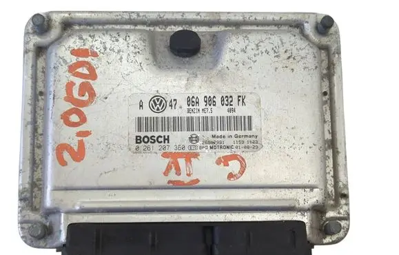 Volkswagen Golf IV Engine control unit/module 06A906032FK 0261207360 26SA2991