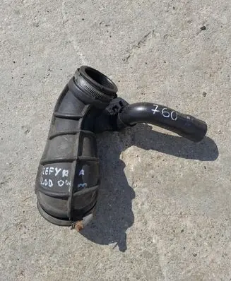 Opel Zafira A Intercooler hose/pipe