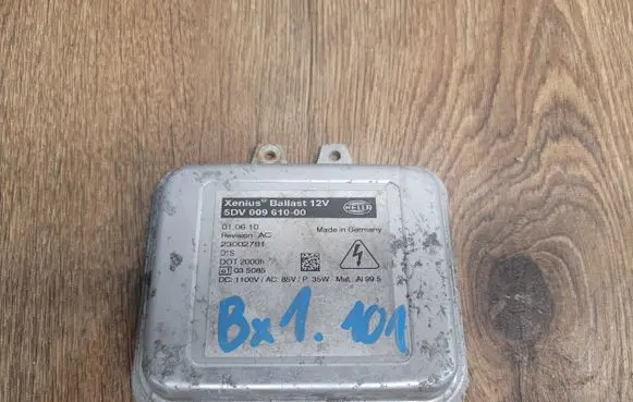 BMW X6 E71 Headlight ballast module Xenon 5DV009610