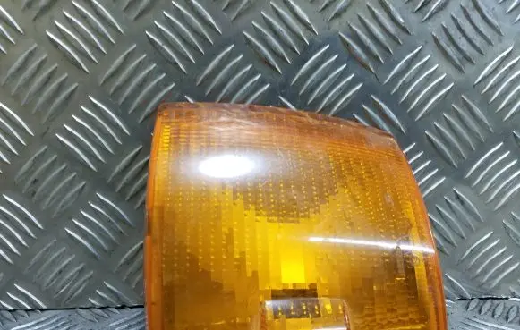 Volkswagen Transporter - Caravelle T4 Front indicator light 136405