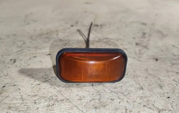 Pontiac Trans Sport Front fender indicator light 16516660 16520158