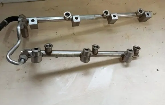 Porsche Cayenne (92A) Fuel main line pipe 03H133317