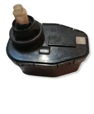 Audi 80 90 B3 Headlight level adjustment motor 893941295 00437520