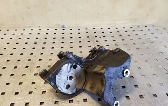 KIA Sorento A/C compressor mount bracket 