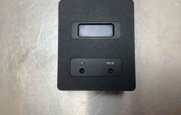 BMW 3 E30 Clock 1367683 478509 6213