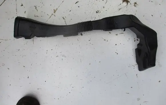 Nissan Z S30 240Z 260Z 280Z Air intake duct part 27831JD900