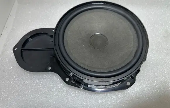 Volkswagen PASSAT B7 Front door speaker 3C8035454 900475460015