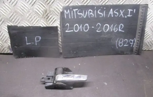 Mitsubishi ASX Front door interior handle 
