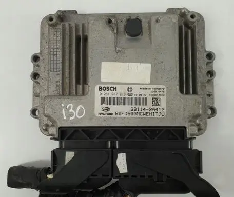 Hyundai i30 Engine control unit/module 391142A412