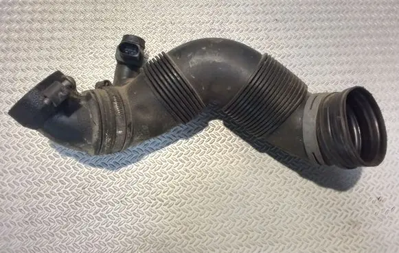 Volkswagen Caddy Air intake duct part 3C0129635