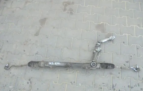 BMW X5 E70 Steering rack 8521402