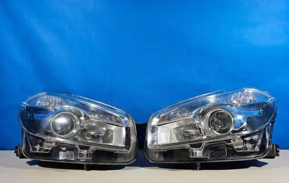 Nissan Qashqai Headlights/headlamps set 103419012097