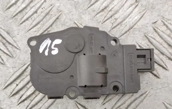 Audi A5 8T 8F Intake manifold valve actuator/motor K9749005 EFB330