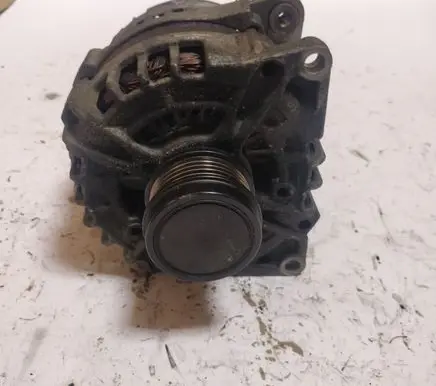 Mercedes-Benz CLA C117 X117 W117 Generator/alternator A0009061903