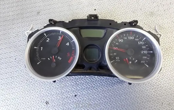 Renault Megane II Speedometer (instrument cluster) 8200408798
