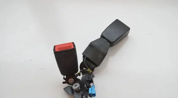 Audi A3 S3 8V Middle seatbelt buckle (rear) A2128600469