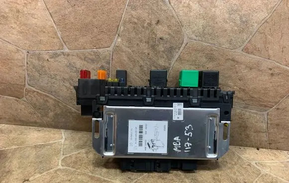 Mercedes-Benz SL R230 Fuse module A2305450932