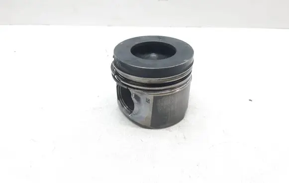 BMW 5 F10 F11 Piston 84L110