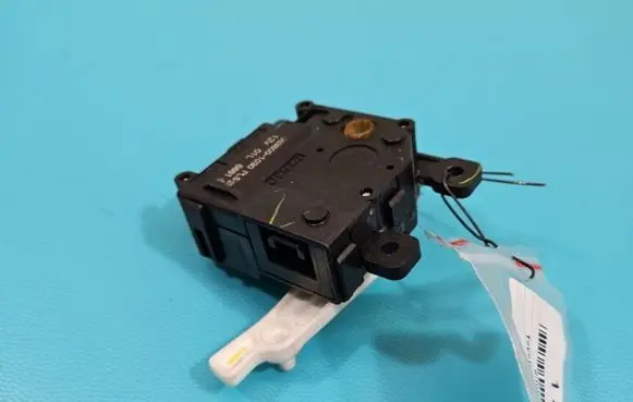 Toyota Land Cruiser (J200) A/C air flow flap actuator/motor 063800-1030 IMPRK1430445