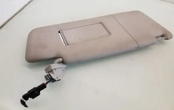 Volkswagen Touran I Sun visor