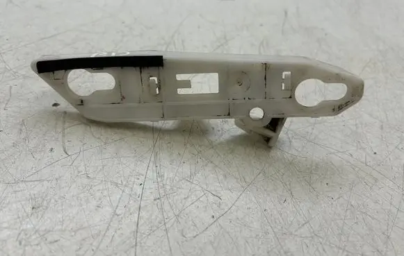 Peugeot 308 Front bumper mounting bracket AA36136493