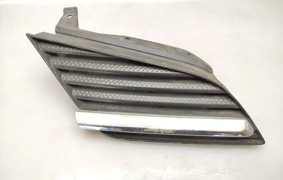 Nissan Primera Front grill 62320AU300