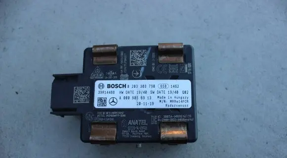Mercedes-Benz GLA H247 Distronic sensor radar A0009058913