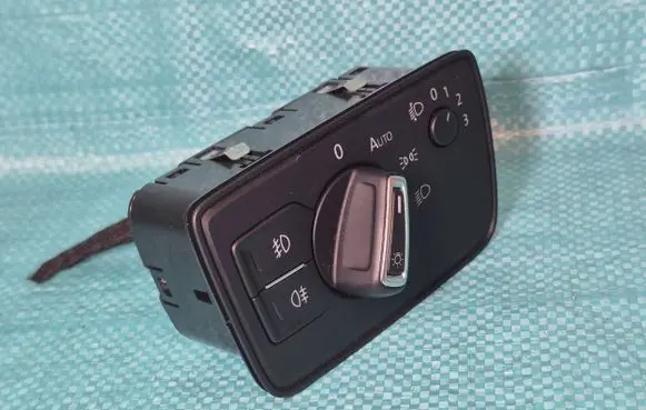 Volkswagen PASSAT B8 Light switch 3G0941633 2511151456 0032TSZC