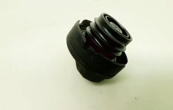 Audi A6 S6 C5 4B Fuel tank filler cap 1J0201553G
