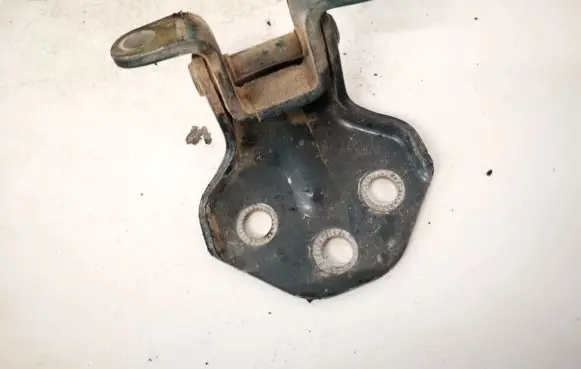 SsangYong Musso Rear door lower hinge