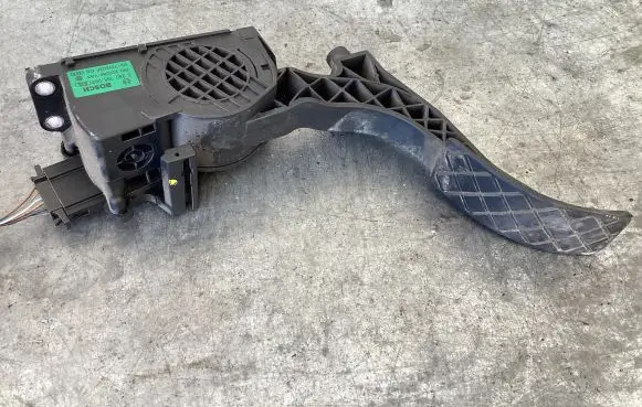 Volkswagen Polo IV 9N3 Accelerator throttle pedal 6Q1721503F 0280755063 790232089Y