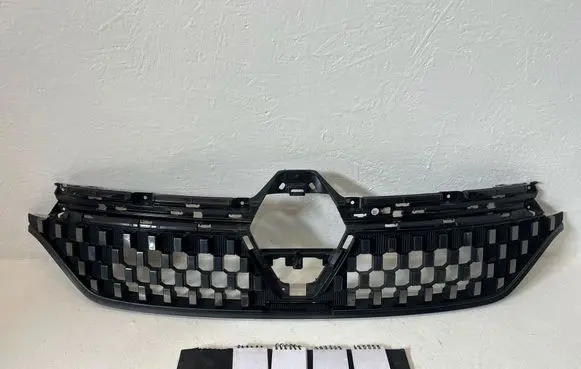 Renault Austral Front bumper upper radiator grill 622563643R