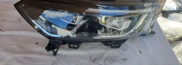 Renault Koleos II Headlight/headlamp 260604608R