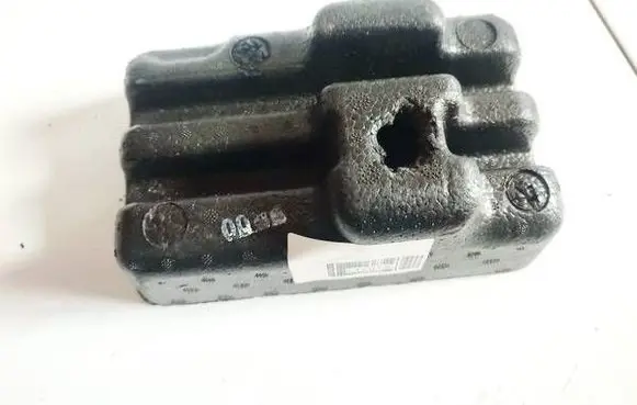 Ford Grand C-MAX Spare wheel section trim 