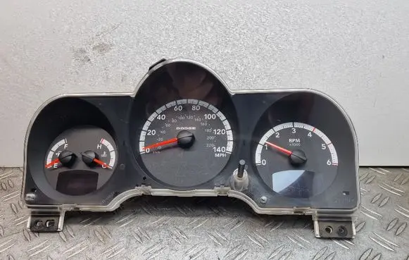Dodge Nitro Speedometer (instrument cluster) 05172376AA CR0037035M0CO